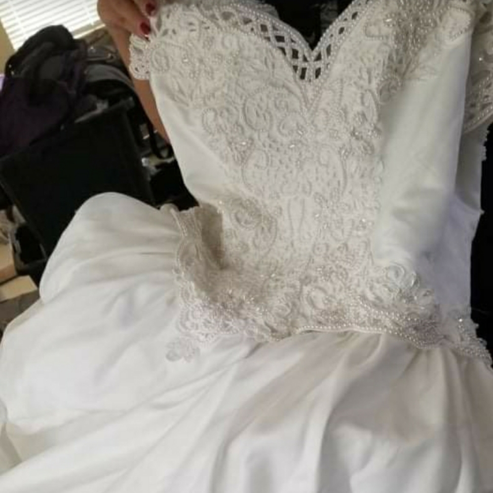 Beautiful Wedding dress!